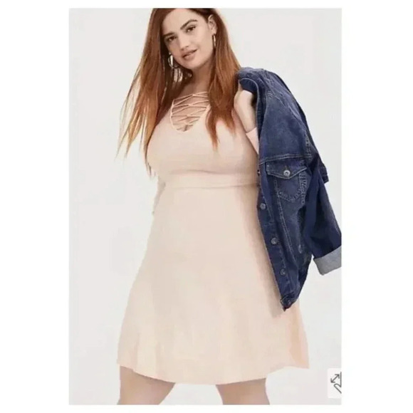 TORRID Blush Knit Skater Dress Size 1X Stretch Cage Neckline - Picture 1 of 8